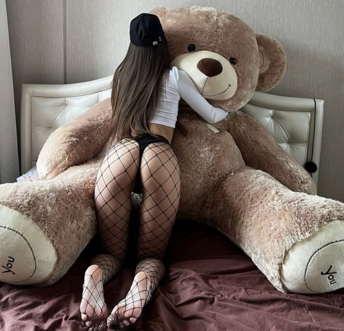 Проститутки Питера: Реальность Интимного Досуга без Идеалов